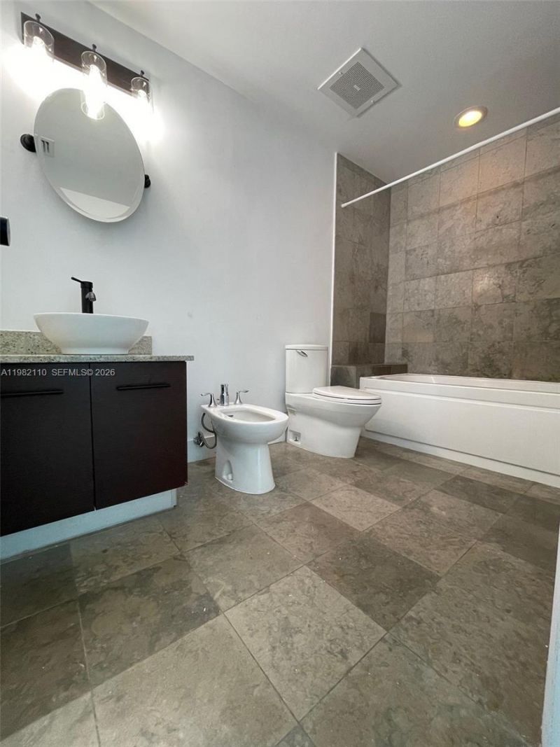 3029 NE 188th St , Unit 907, Aventura, FL 33180 Photo