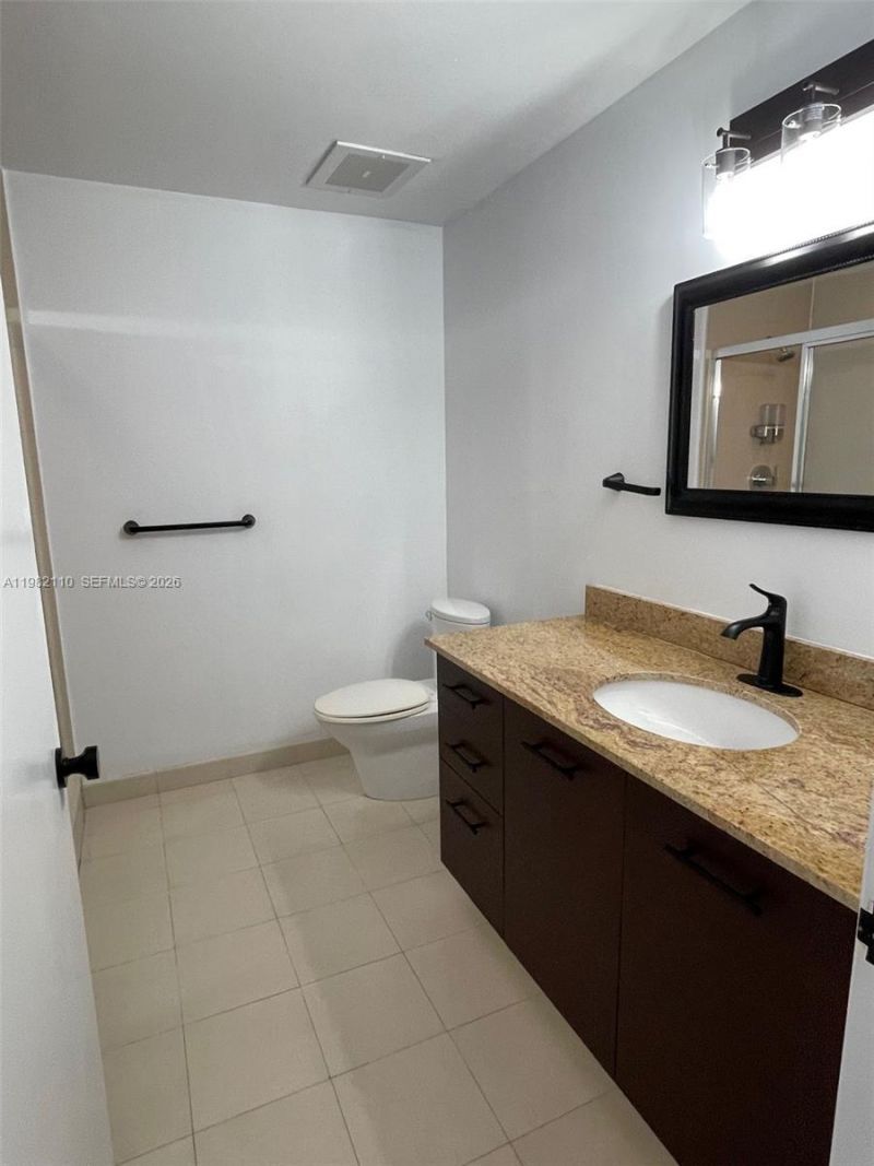 3029 NE 188th St , Unit 907, Aventura, FL 33180 Photo