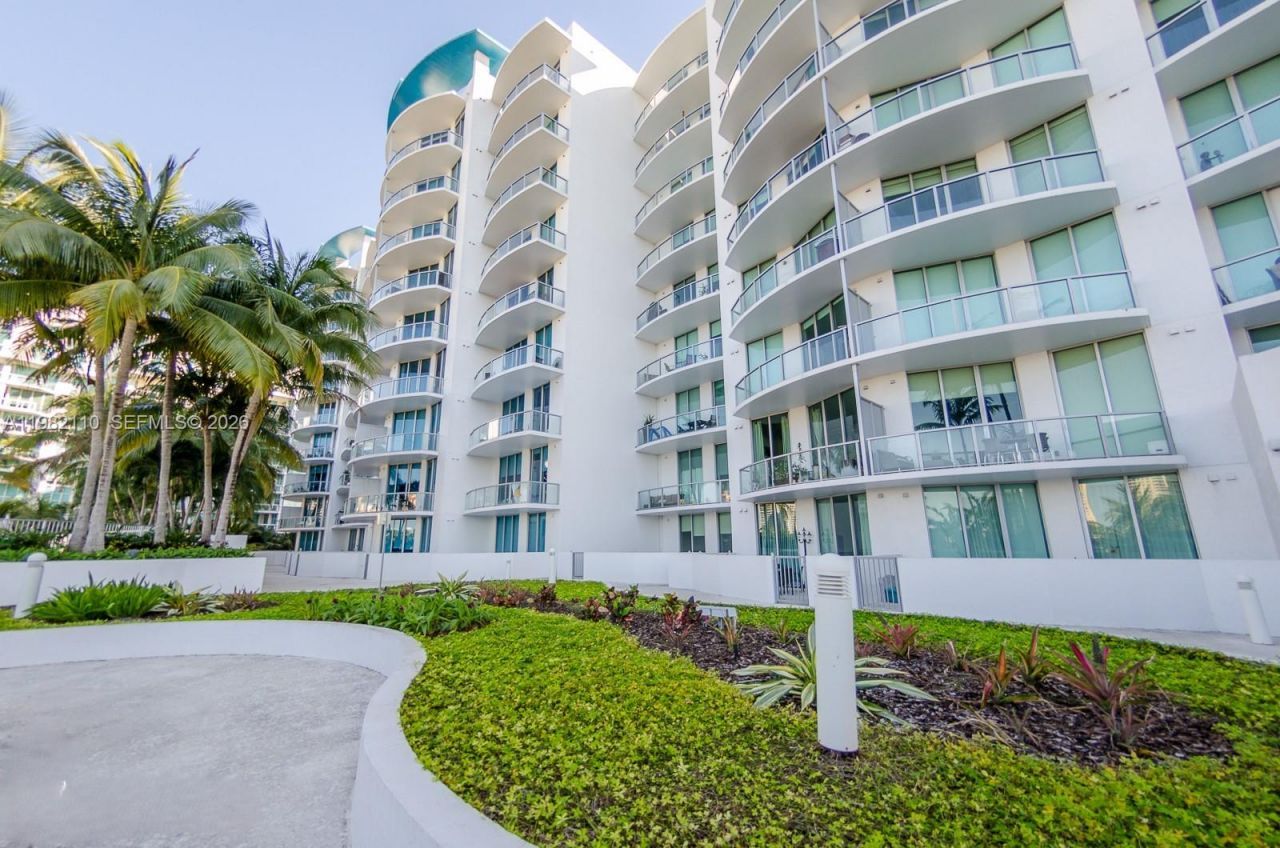 3029 NE 188th St , Unit 907, Aventura, FL 33180 Photo