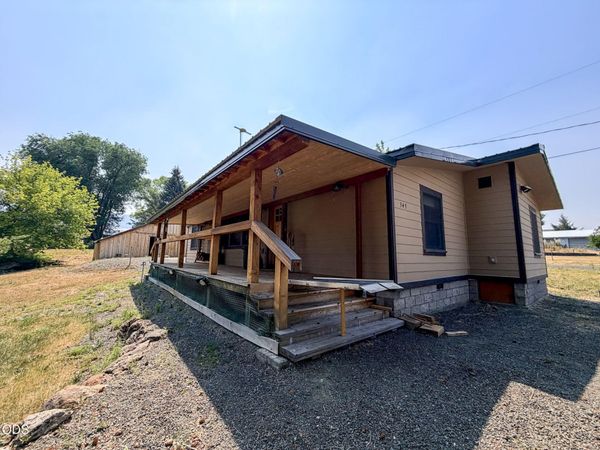 345 2nd Street, Long Creek, OR 97856