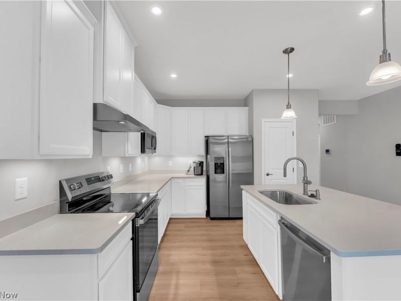 15224 Timber Ridge Drive, Middlefield, OH 44062 Photo 10