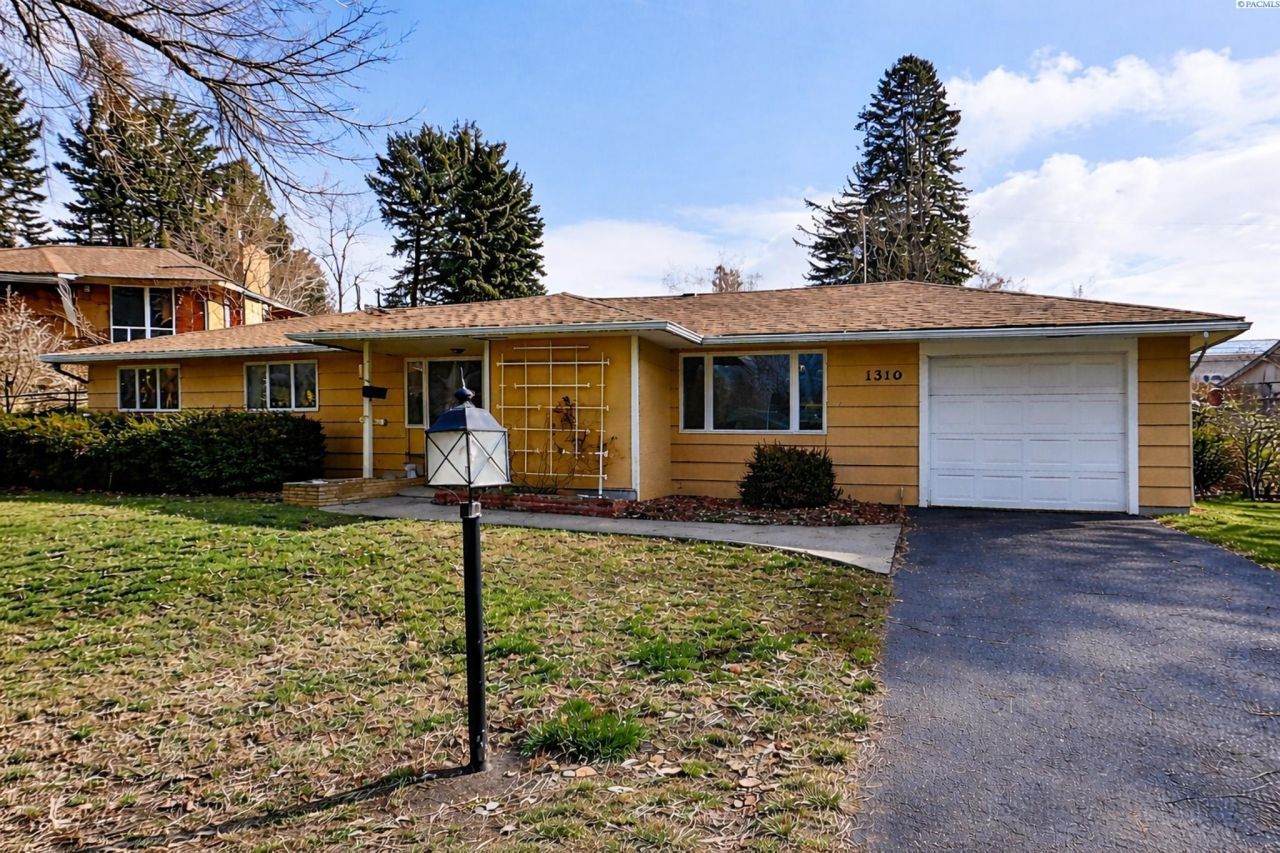 1310 NW Haven Circle, Pullman, WA 99163 Main Photo