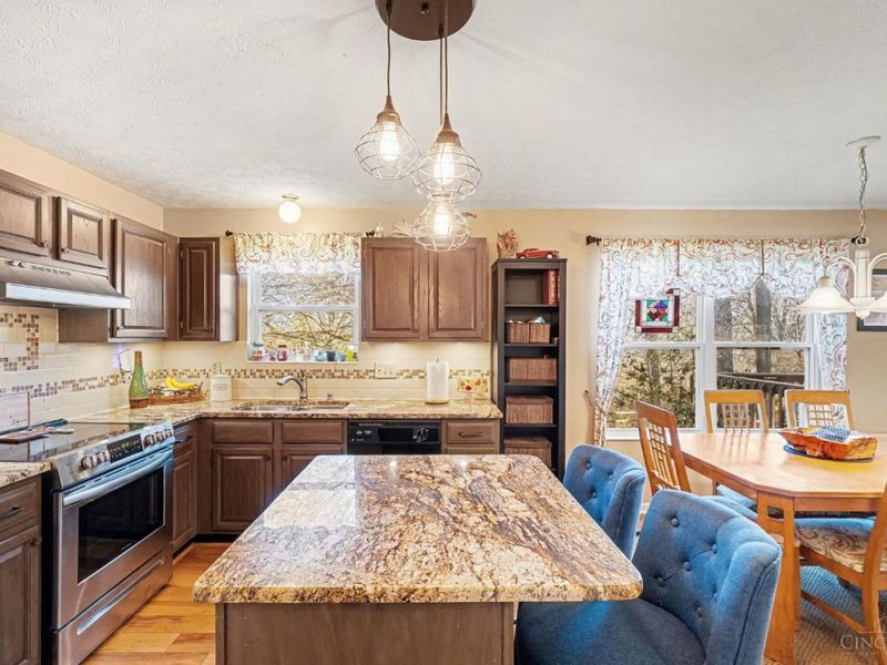 5024 Rialto Ridge Drive, West Chester, OH 45069 Photo 12