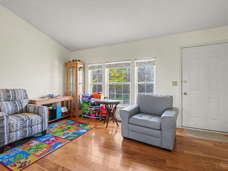 5024 Rialto Ridge Drive, West Chester, OH 45069 Photo 6