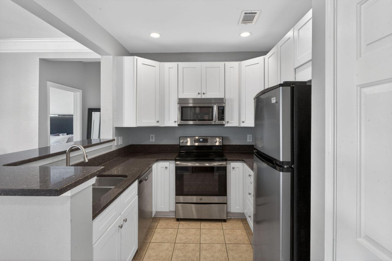 1322 Rosewood Lane Photo 9