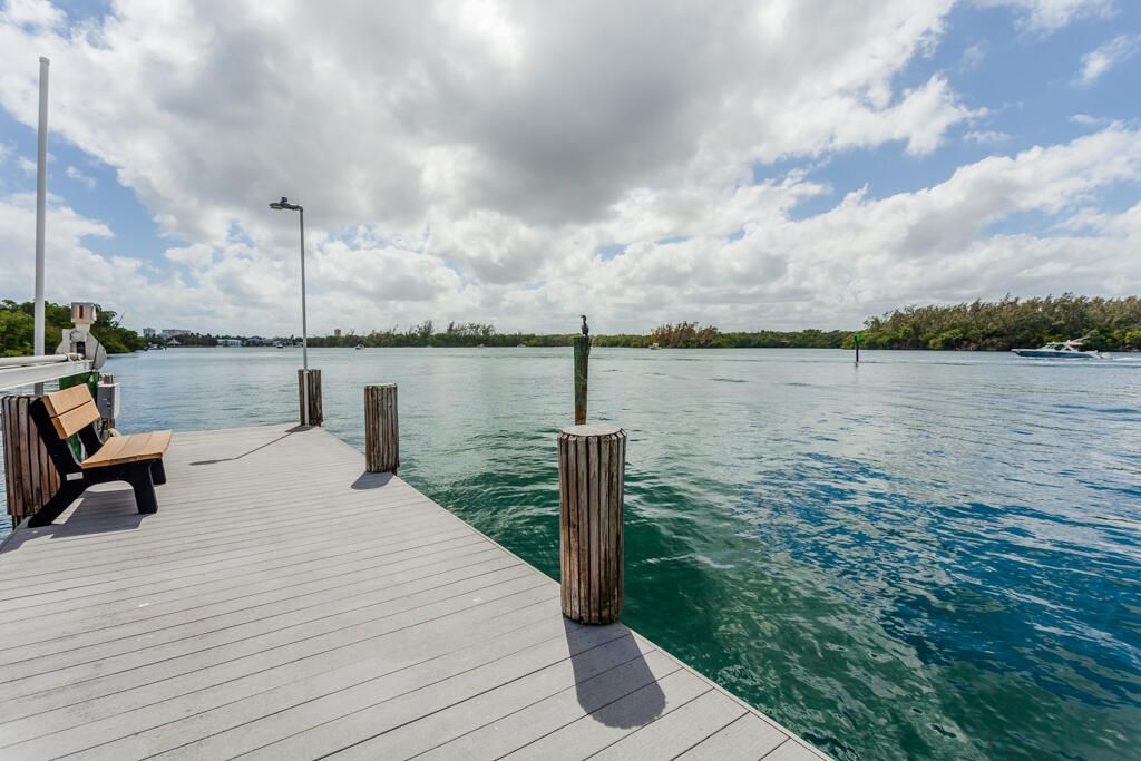 2001 N Ocean Boulevard, Unit 305, Boca Raton, FL 33431 Photo