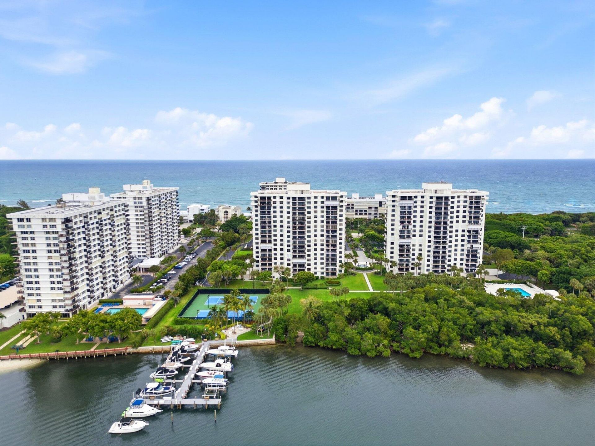 2001 N Ocean Boulevard, Unit 305, Boca Raton, FL 33431 Photo