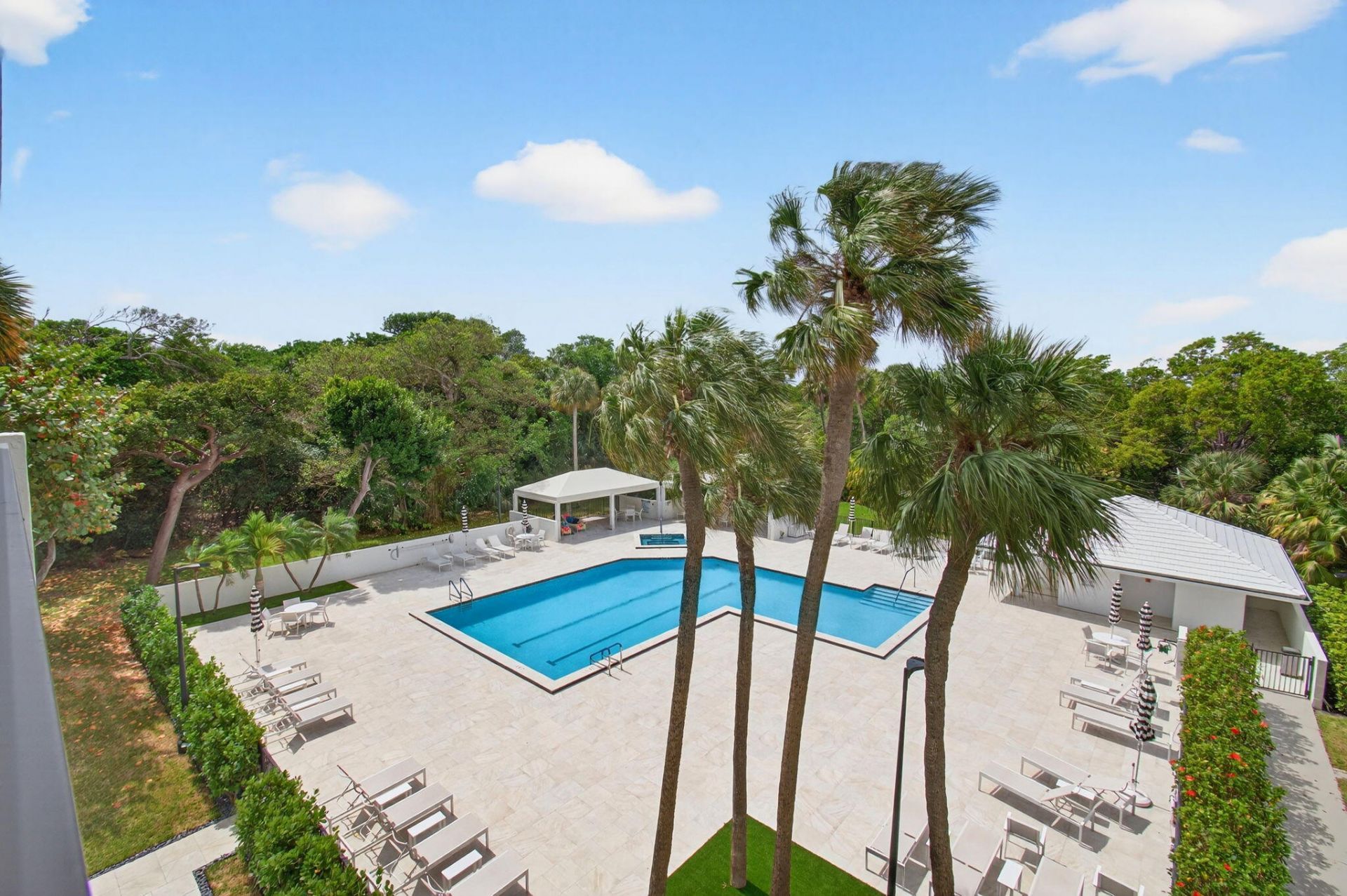 2001 N Ocean Boulevard, Unit 305, Boca Raton, FL 33431 Photo