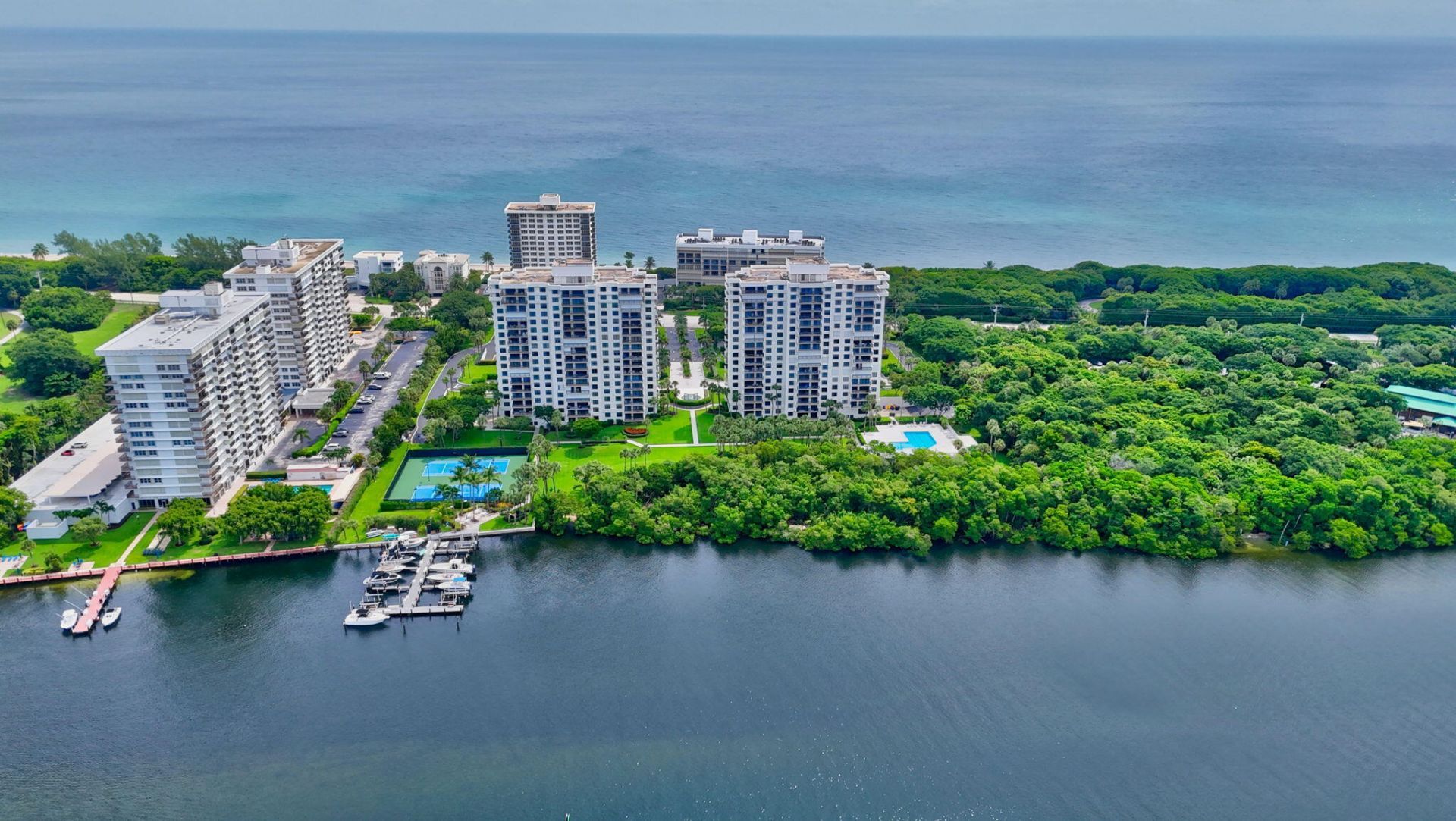 2001 N Ocean Boulevard, Unit 305, Boca Raton, FL 33431 Photo