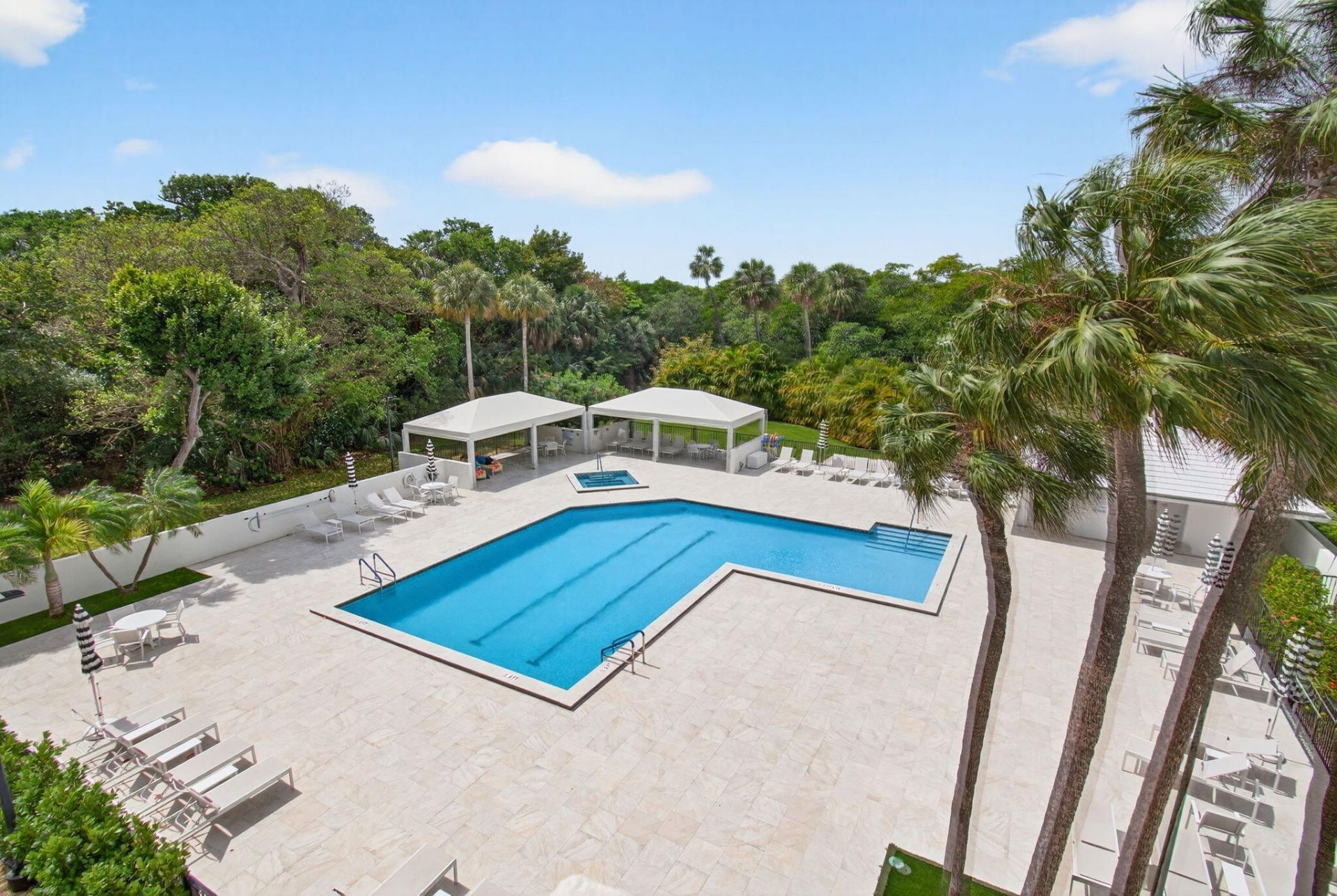 2001 N Ocean Boulevard, Unit 305, Boca Raton, FL 33431 Photo