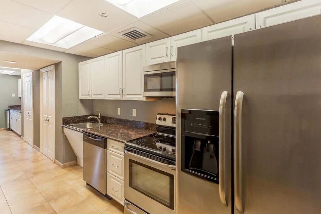 2001 N Ocean Boulevard, Unit 305, Boca Raton, FL 33431 Photo