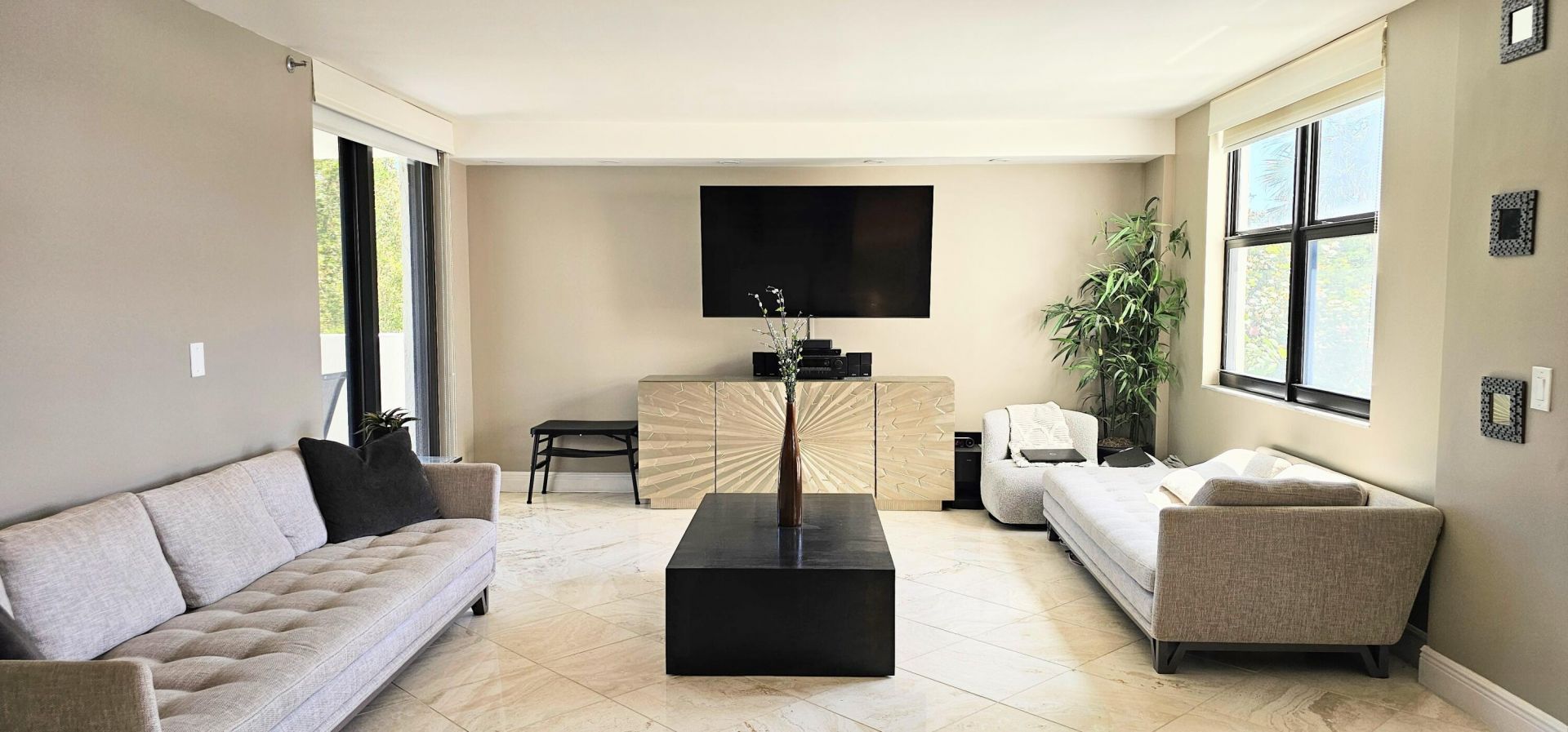 2001 N Ocean Boulevard, Unit 305, Boca Raton, FL 33431 Photo