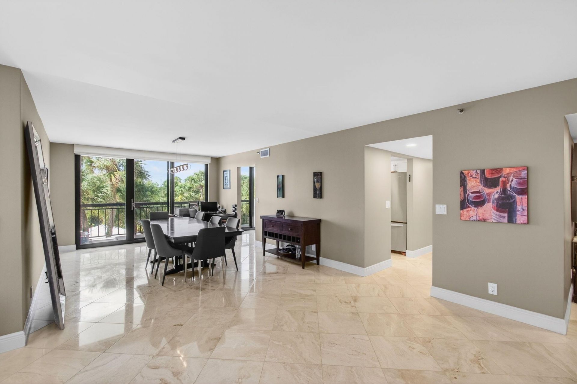2001 N Ocean Boulevard, Unit 305, Boca Raton, FL 33431 Photo