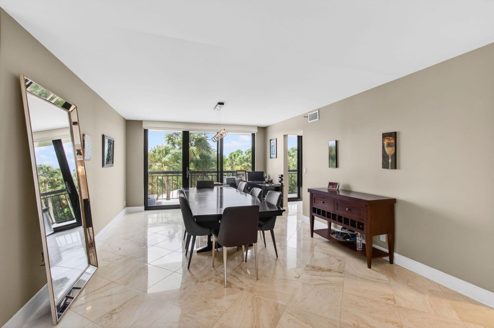 2001 N Ocean Boulevard, Unit 305, Boca Raton, FL 33431 Photo
