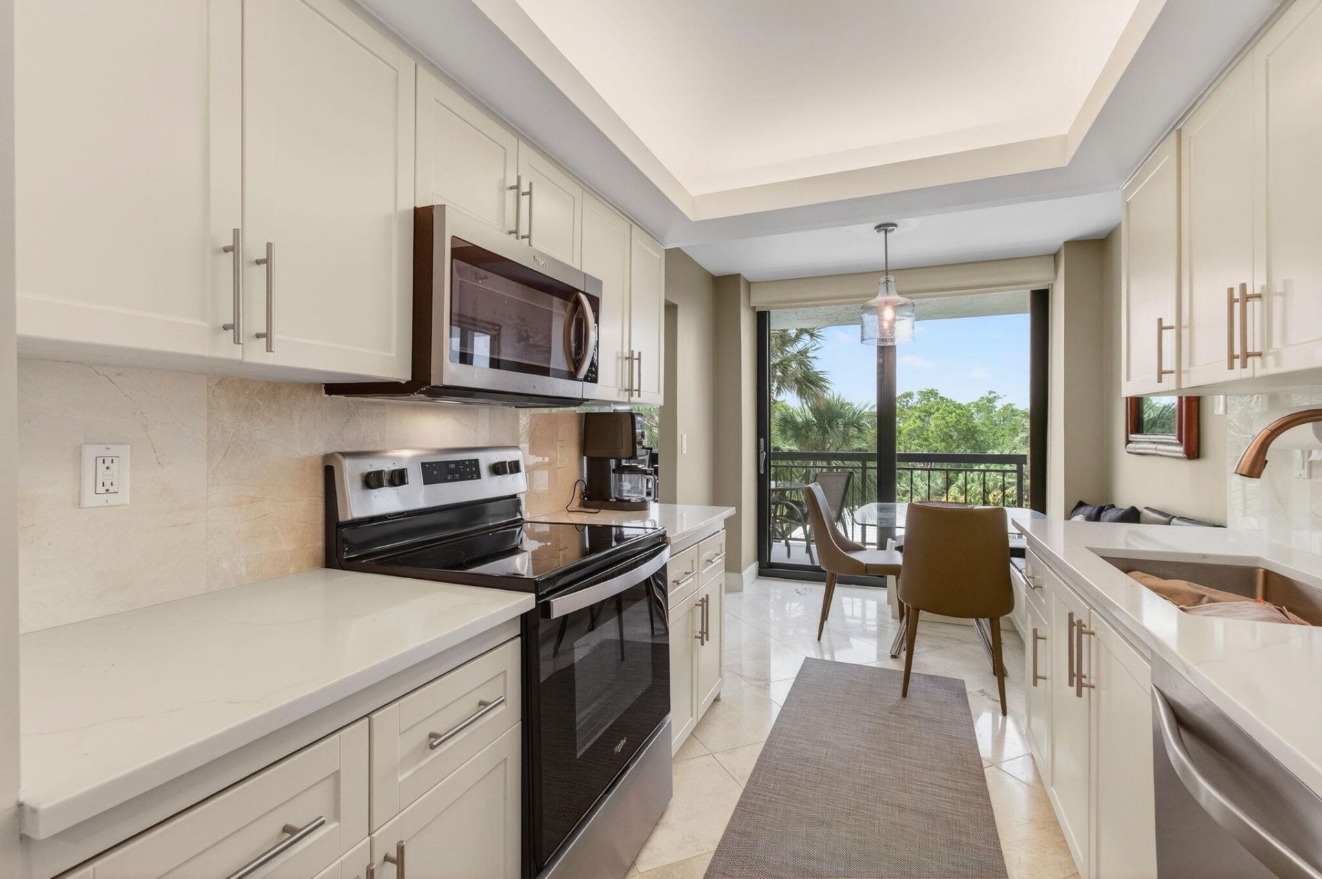 2001 N Ocean Boulevard, Unit 305, Boca Raton, FL 33431 Photo