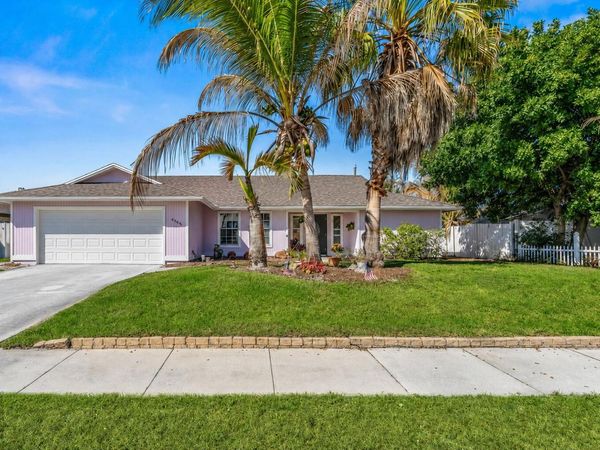 4153 Russell Street, Jupiter, FL 33469