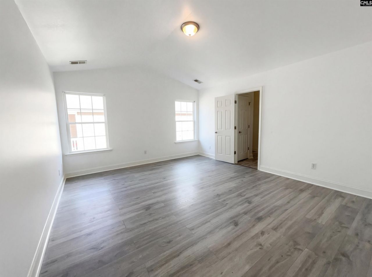 1300 Green Turf Lane Photo 12