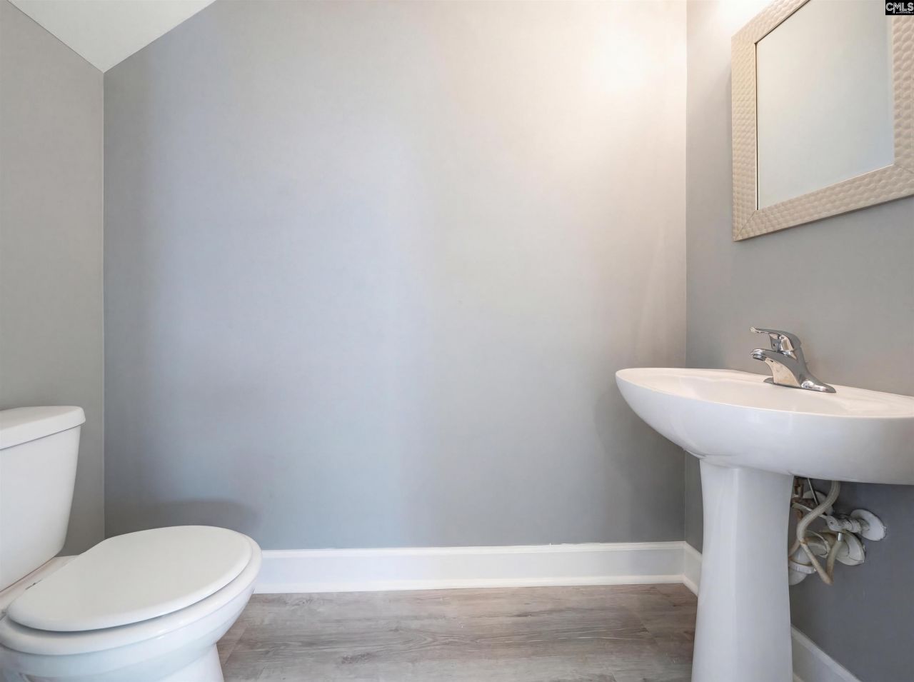 1300 Green Turf Lane Photo 17