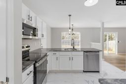 1021 Aderley Oak Drive photo 4