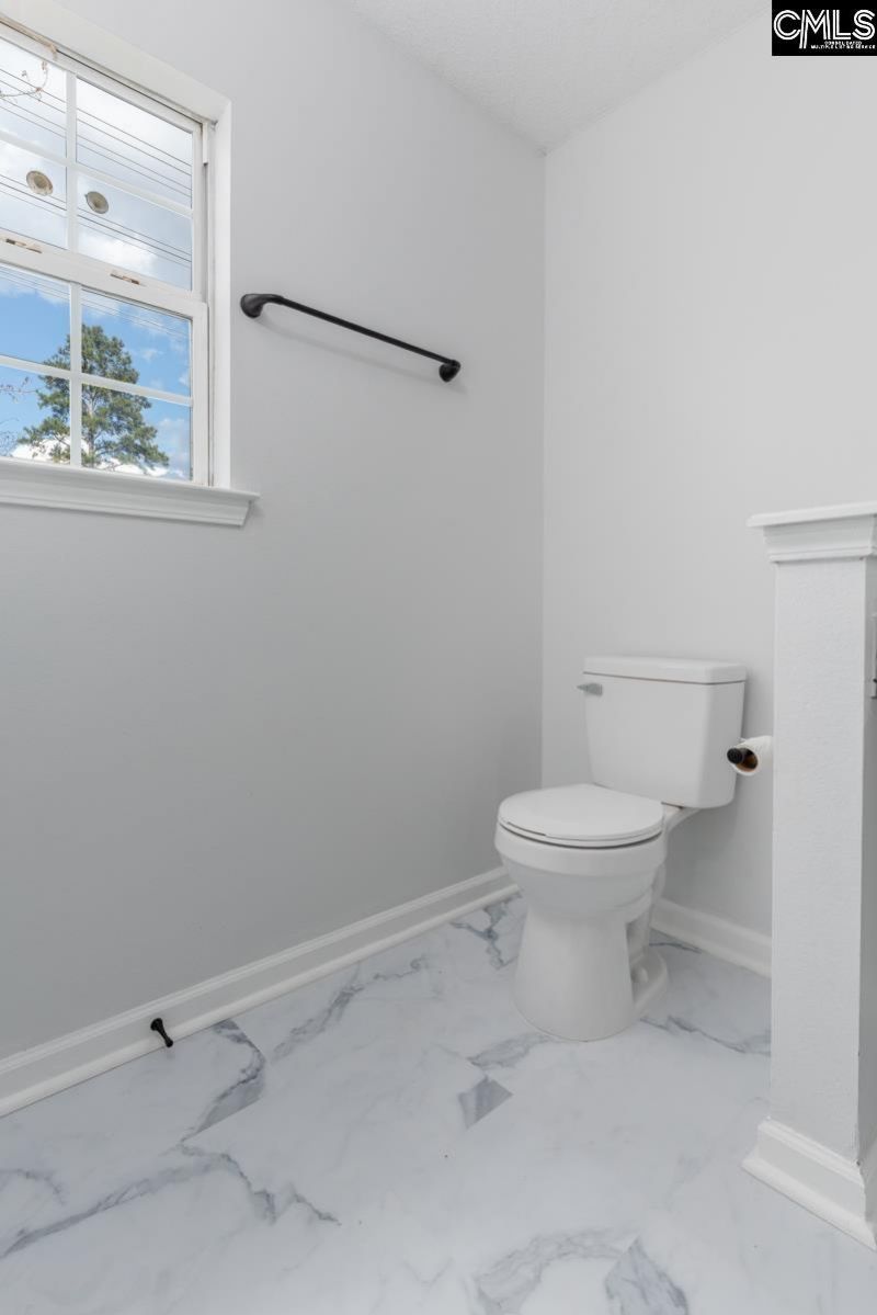 1021 Aderley Oak Drive Photo 6