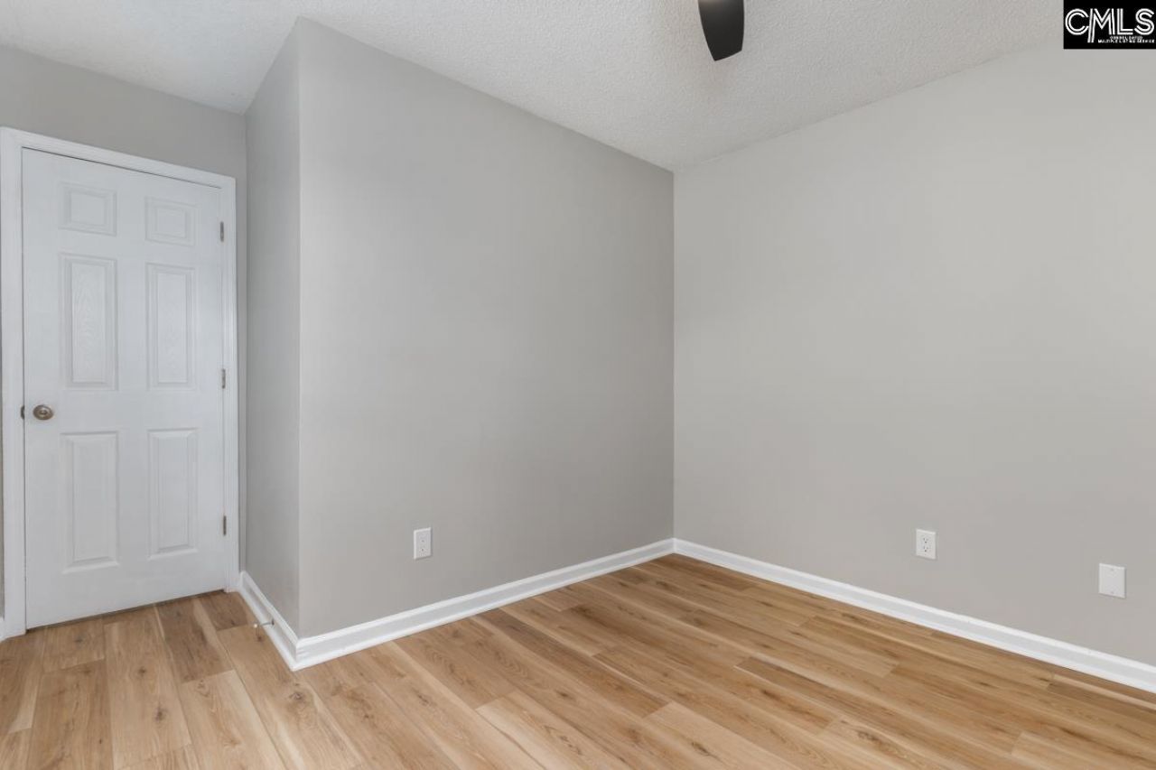 1021 Aderley Oak Drive Photo 9