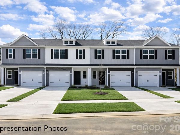 5941 Wallace Avenue, Charlotte, NC 28227