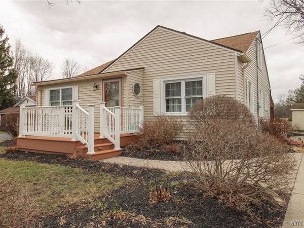 3827 Bates Road, Medina, NY 14103