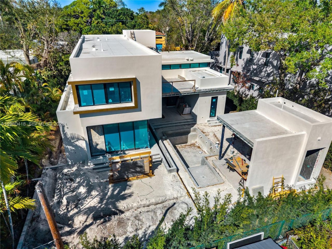 820 NE 111th St , Biscayne Park, FL 33161 Photo