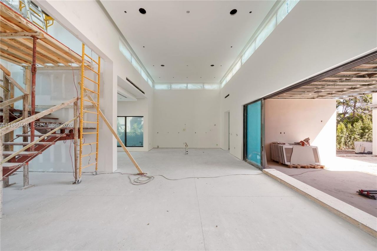 820 NE 111th St , Biscayne Park, FL 33161 Photo