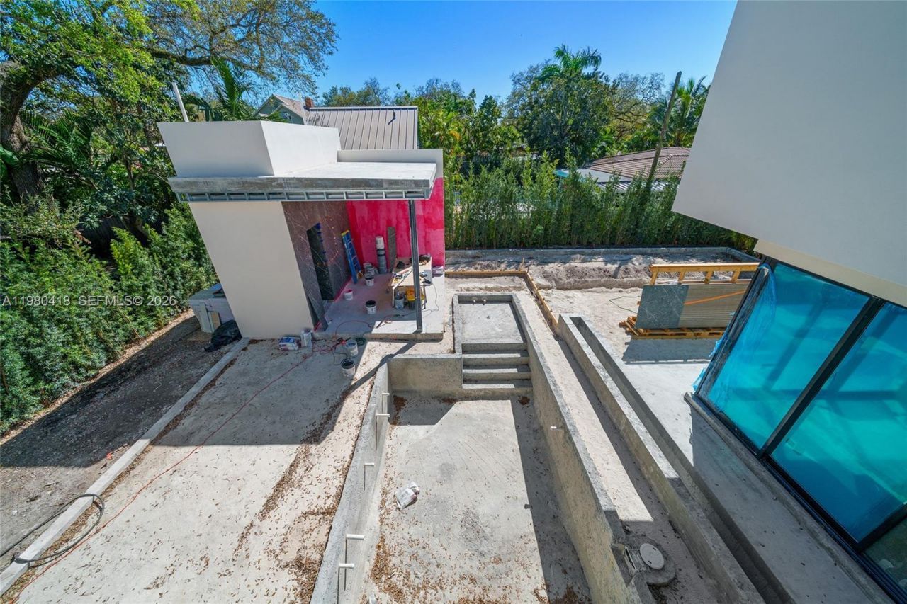 820 NE 111th St , Biscayne Park, FL 33161 Photo