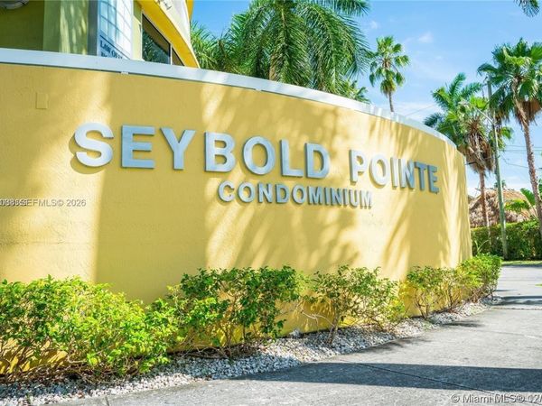 816 NW 11th St, Unit 801, Miami, FL 33136