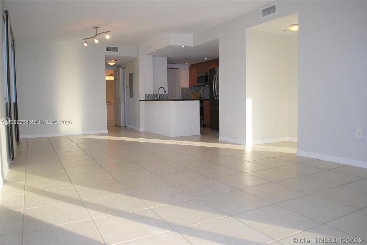 816 NW 11th St, Unit 801, Miami, FL 33136 Photo