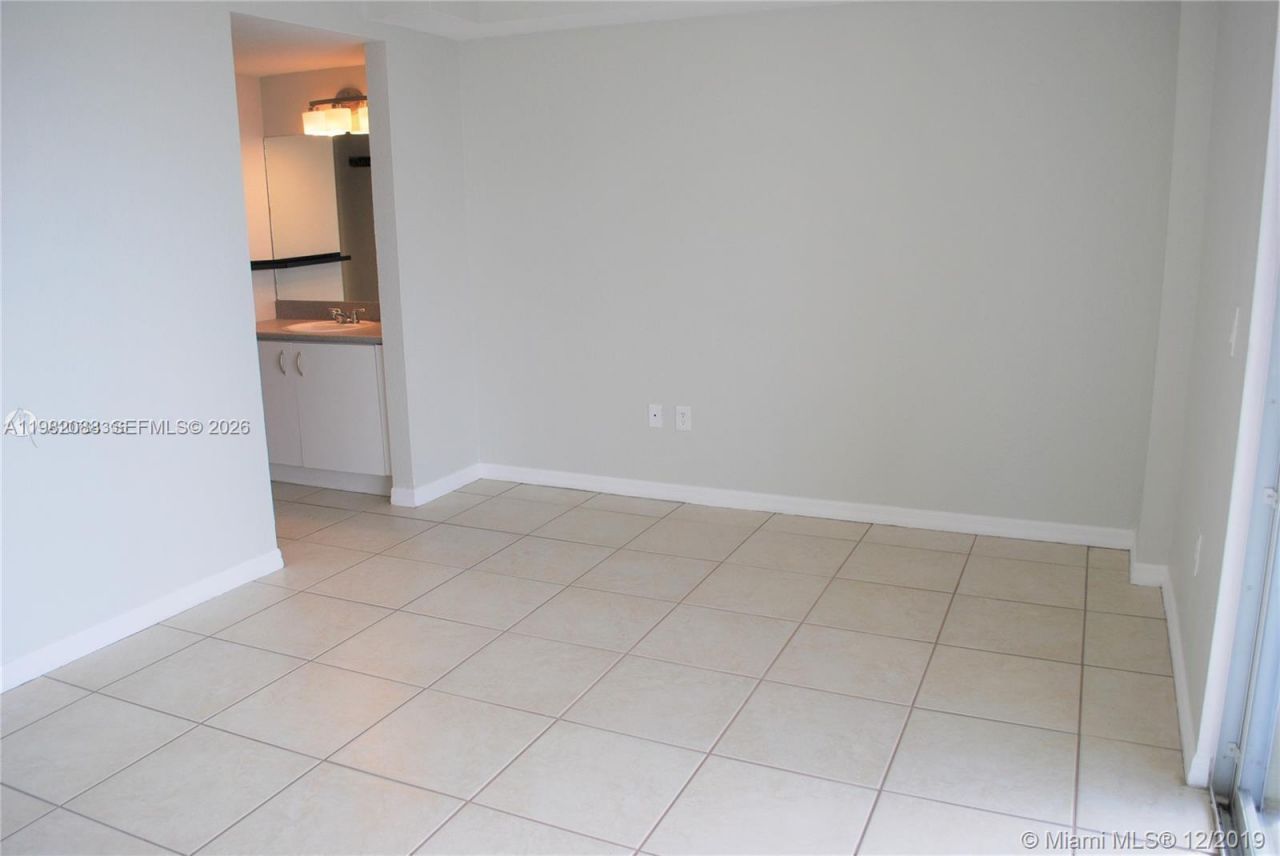 816 NW 11th St, Unit 801, Miami, FL 33136 Photo