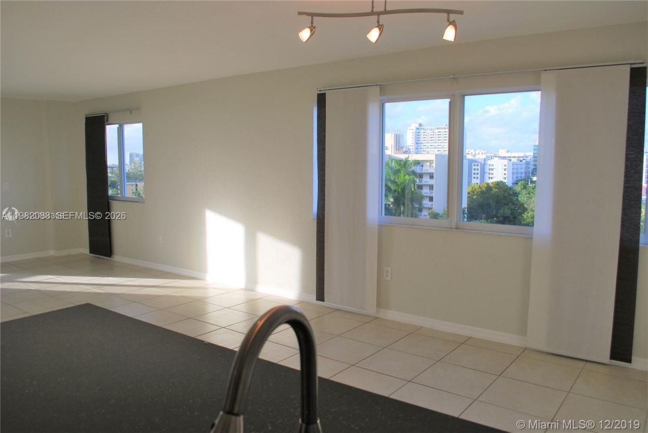 816 NW 11th St, Unit 801, Miami, FL 33136 Photo