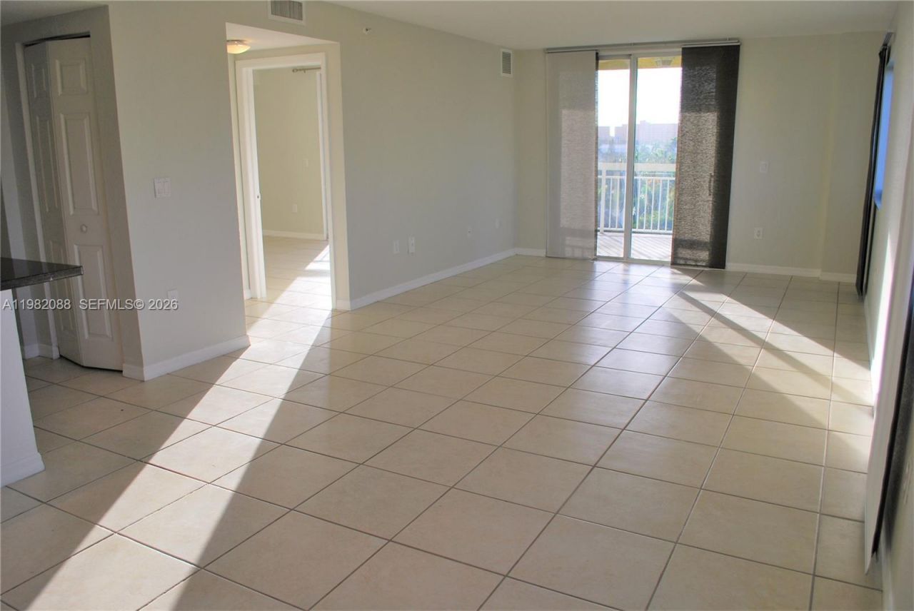 816 NW 11th St, Unit 801, Miami, FL 33136 Photo