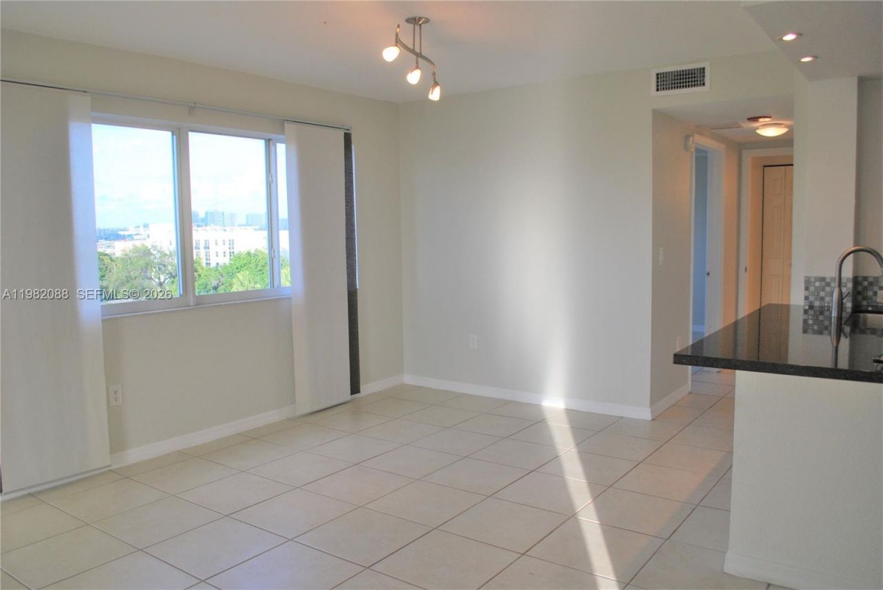 816 NW 11th St, Unit 801, Miami, FL 33136 Photo