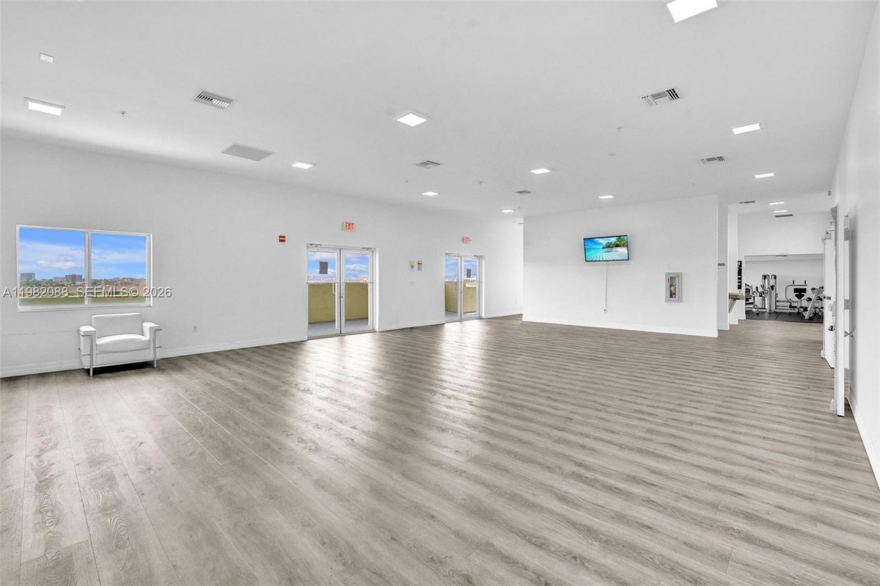 816 NW 11th St, Unit 801, Miami, FL 33136 Photo