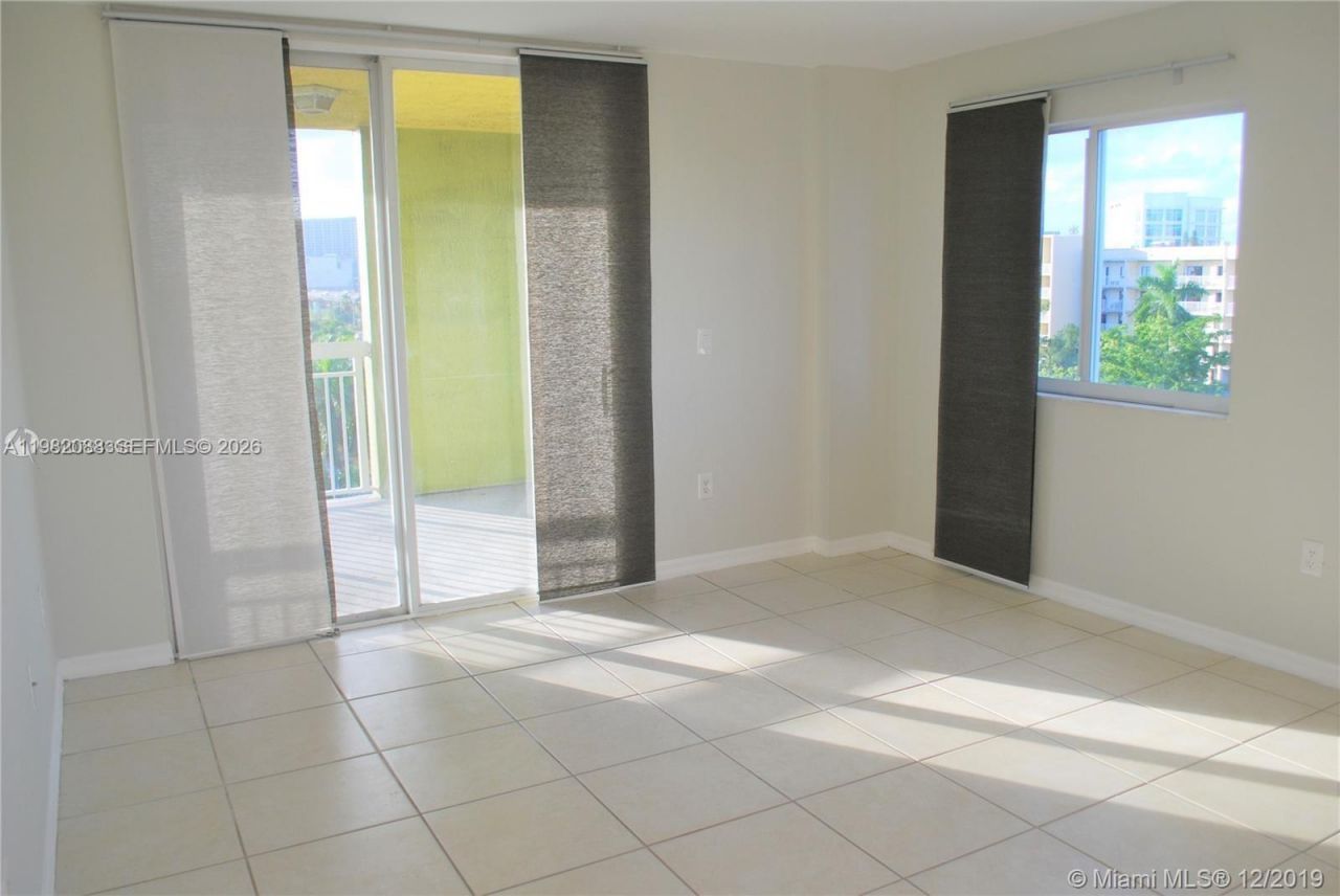 816 NW 11th St, Unit 801, Miami, FL 33136 Photo