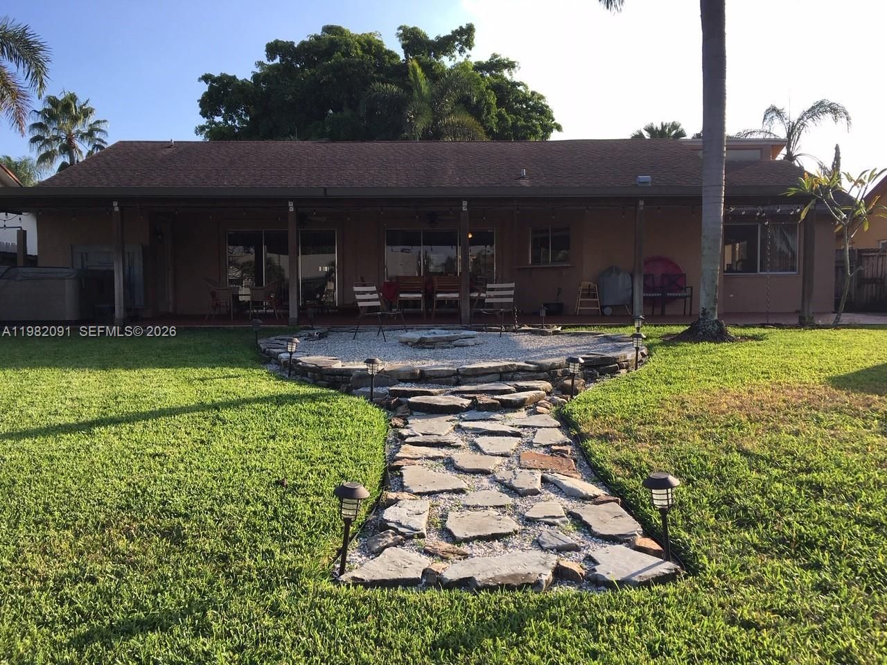 8421 SW 28th St , Davie, FL 33328 Photo