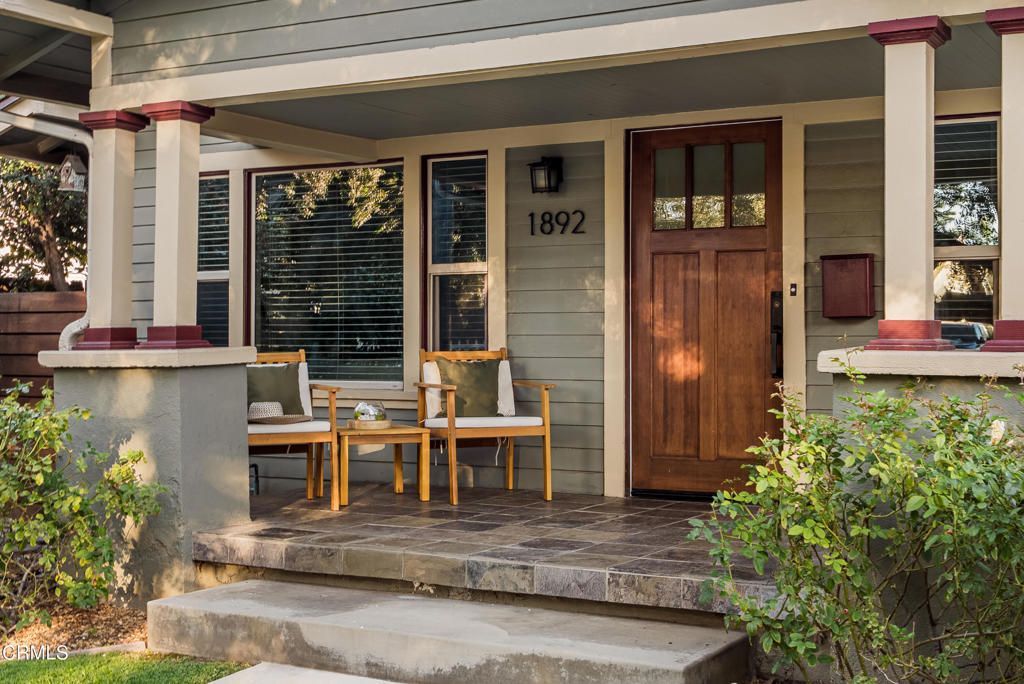 1892 N Marengo Avenue, Pasadena, CA 91103 Main Photo