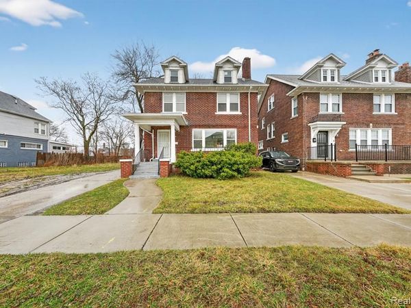 9290 Wildemere Street, Detroit, MI 48206