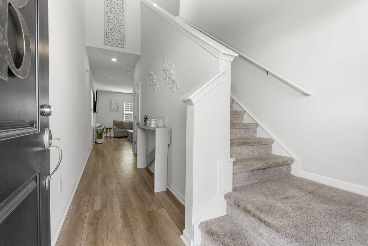 581 Spanish Wells Road Photo 6