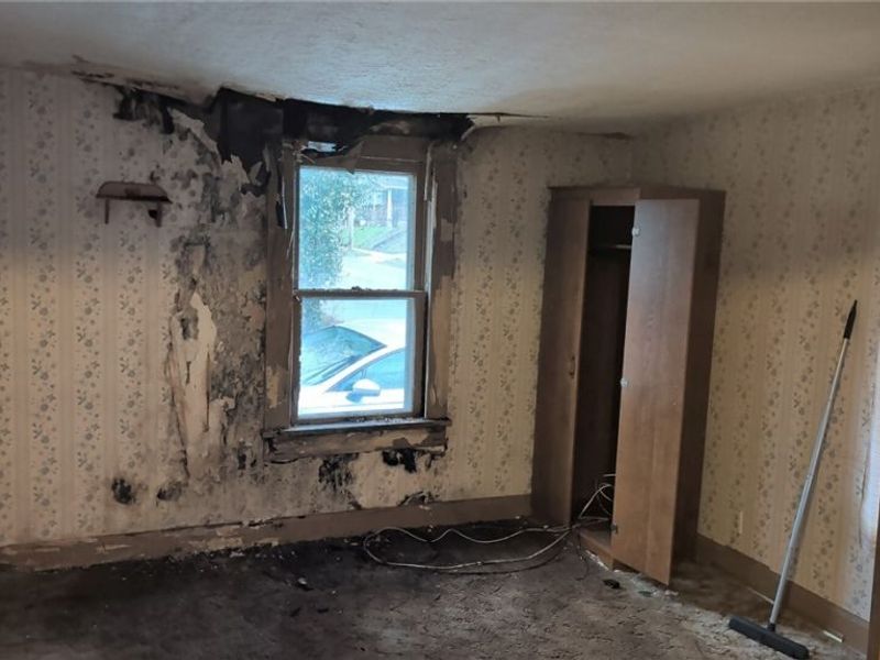 1857 Maple Avenue NE, Canton, OH 44705 Photo 4