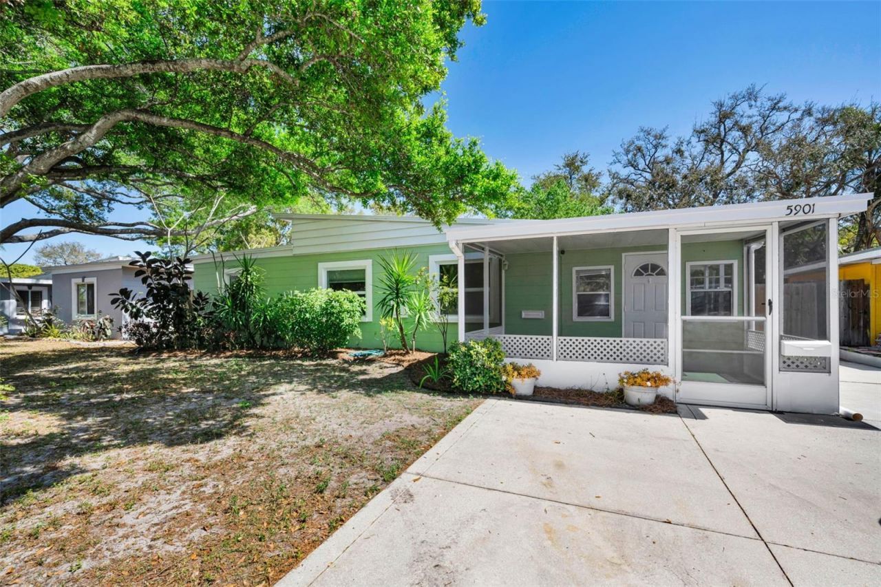 5901 10th Street N, Saint Petersburg, FL 33703 Main Photo