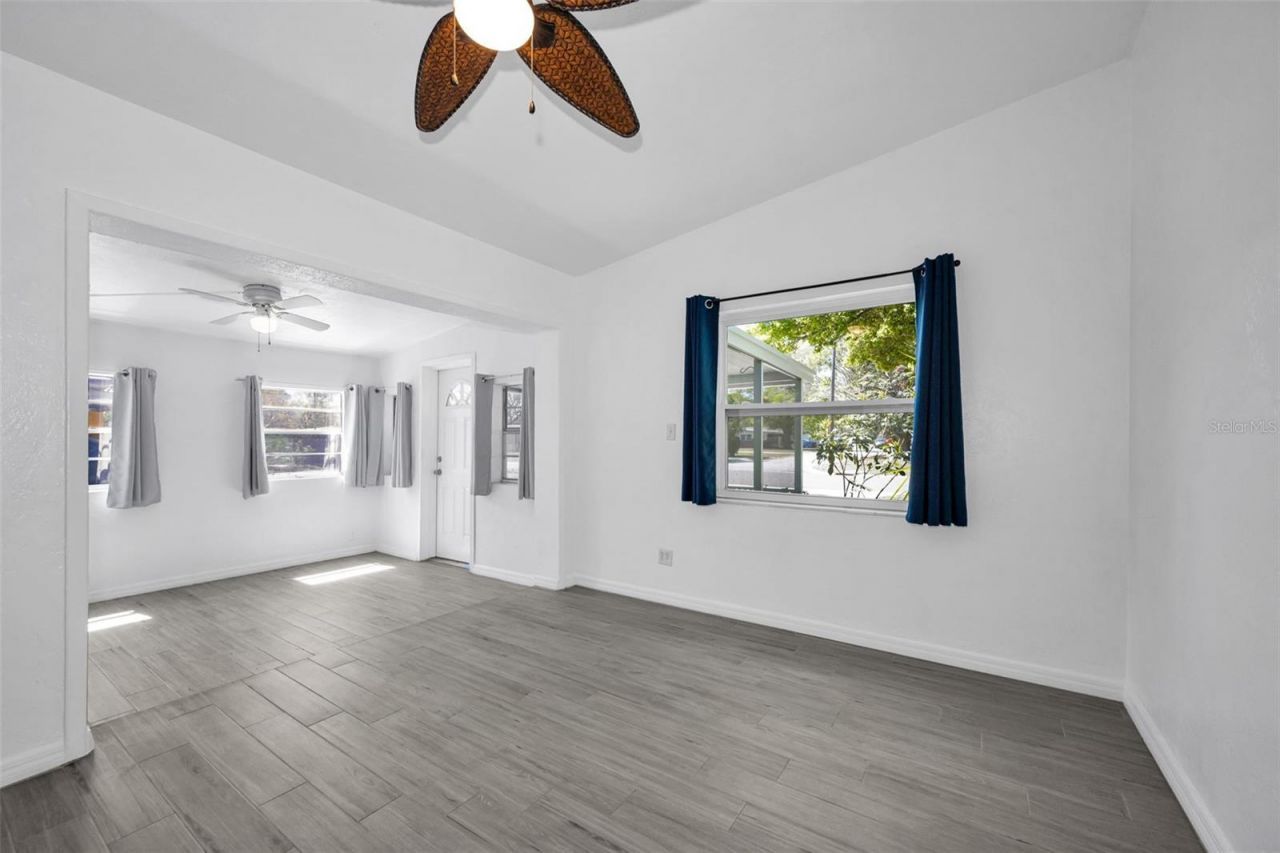 5901 10th Street N, Saint Petersburg, FL 33703 Photo