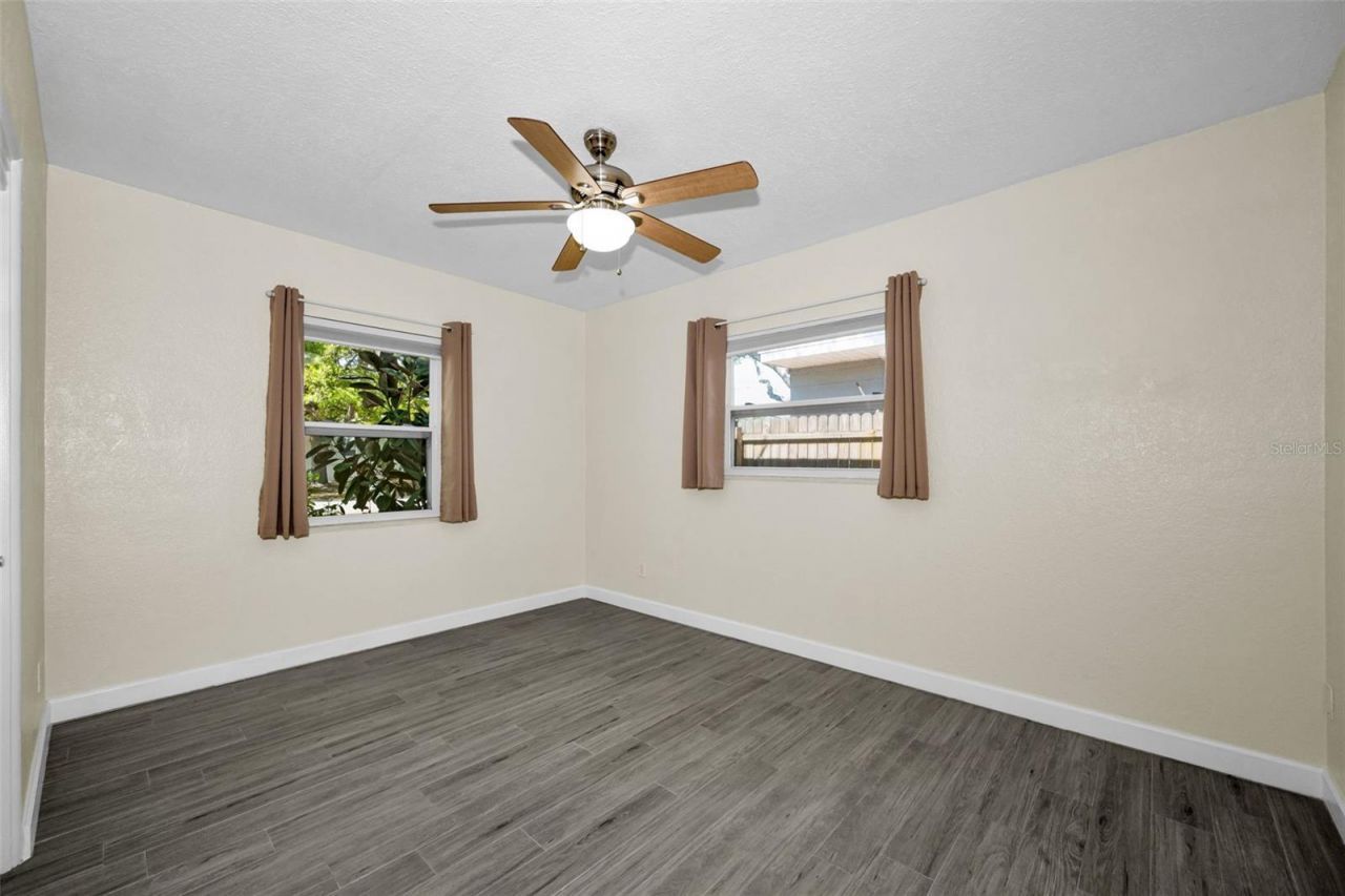 5901 10th Street N, Saint Petersburg, FL 33703 Photo