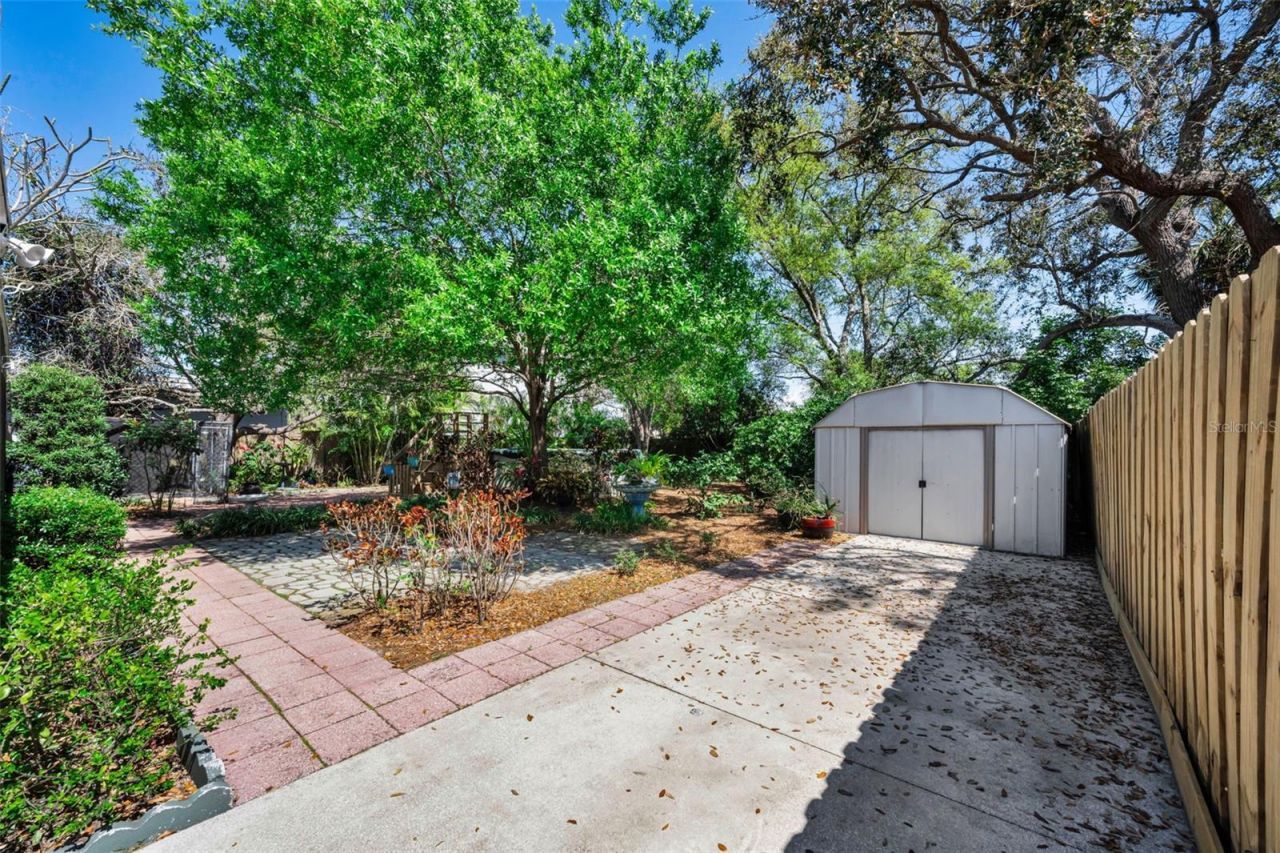 5901 10th Street N, Saint Petersburg, FL 33703 Photo