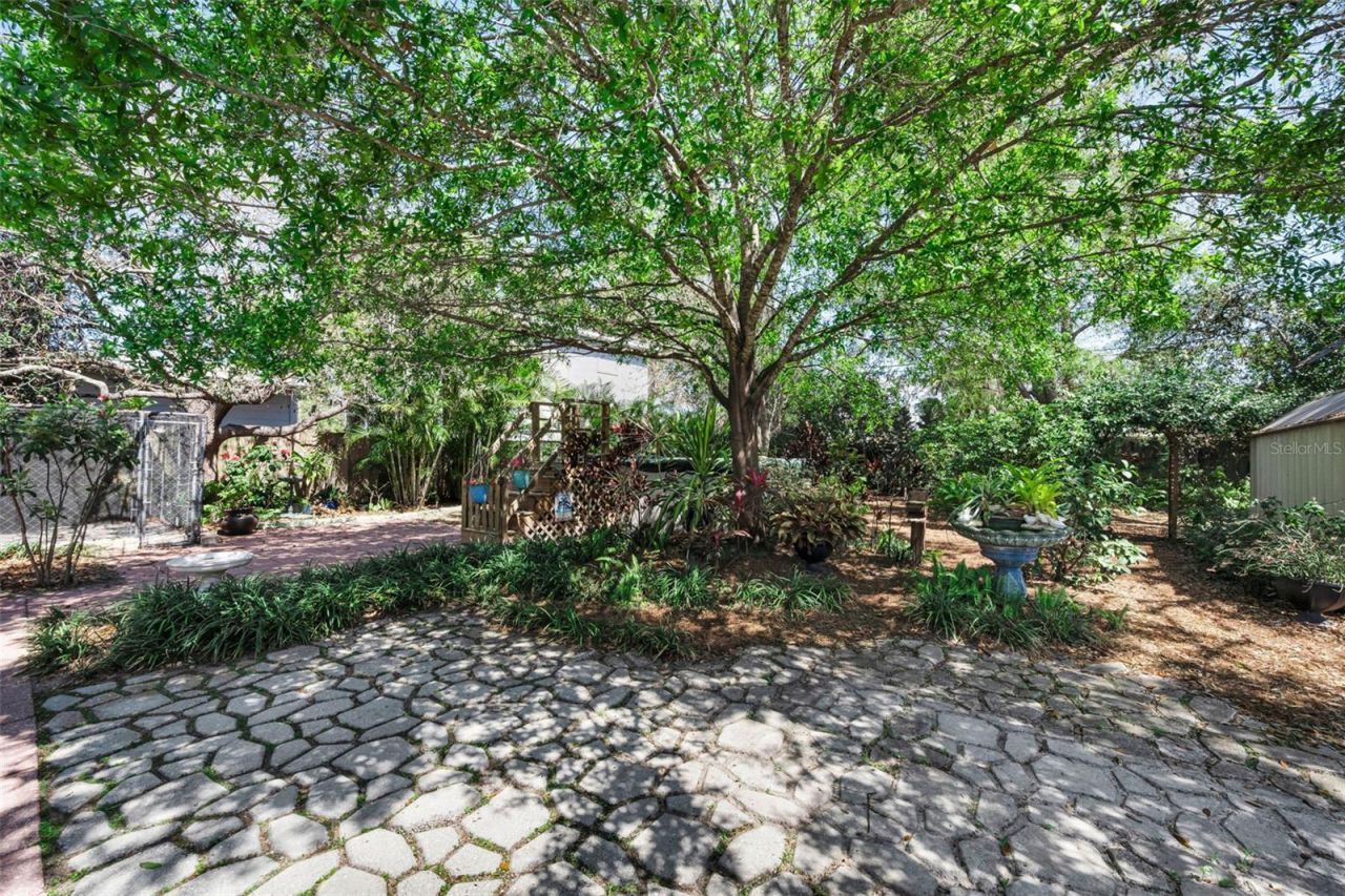 5901 10th Street N, Saint Petersburg, FL 33703 Photo