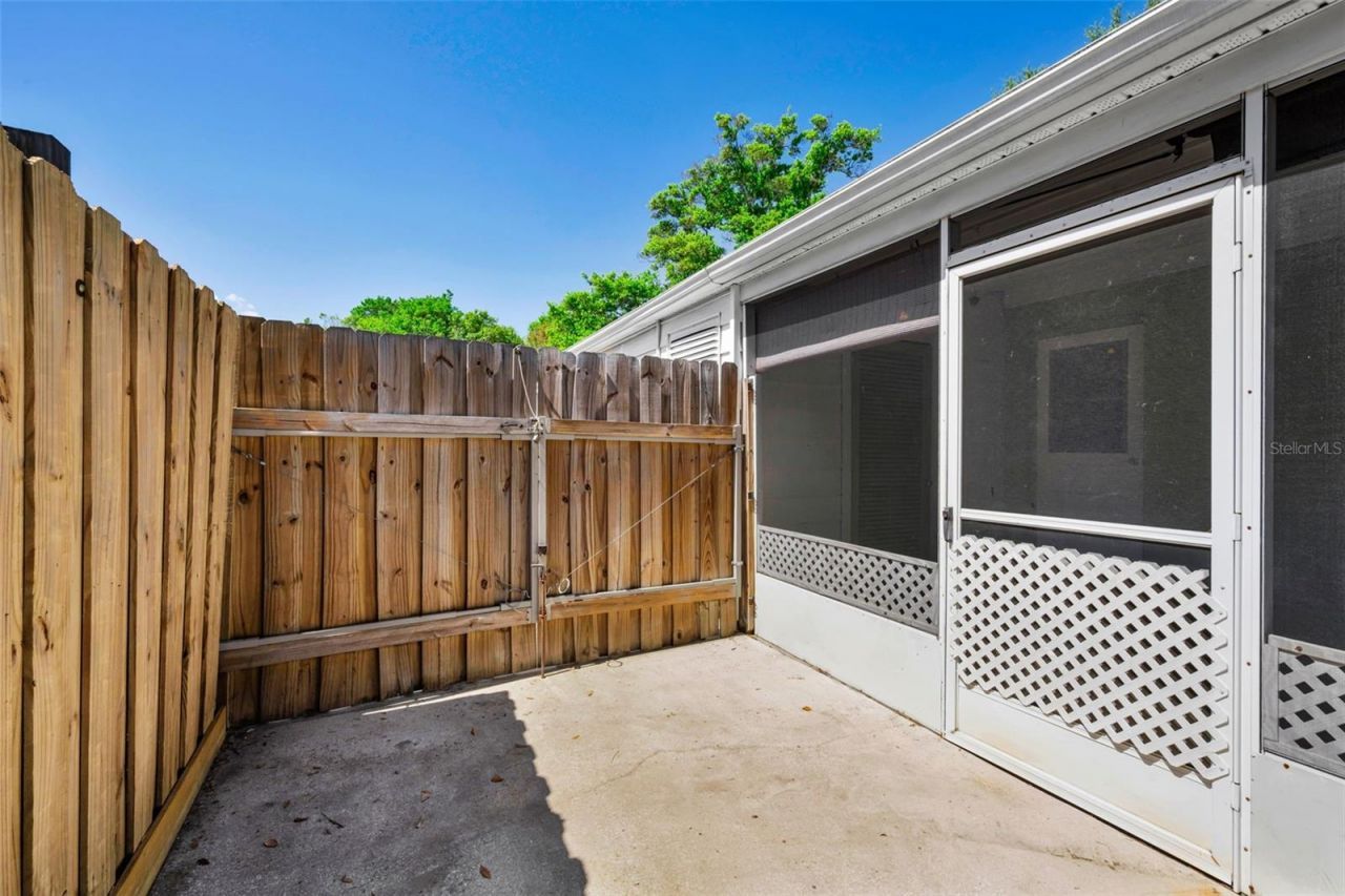 5901 10th Street N, Saint Petersburg, FL 33703 Photo