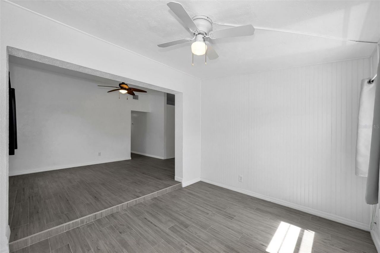 5901 10th Street N, Saint Petersburg, FL 33703 Photo